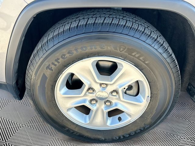 2017 Jeep Grand Cherokee Laredo