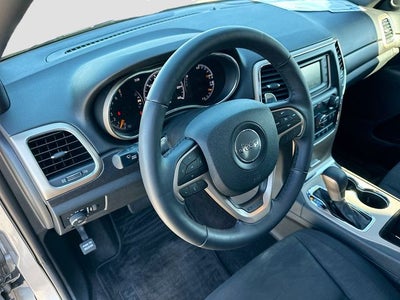 2017 Jeep Grand Cherokee Laredo