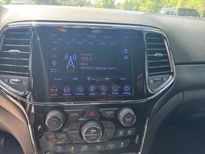 2021 Jeep Grand Cherokee Laredo X 3.6 V-6