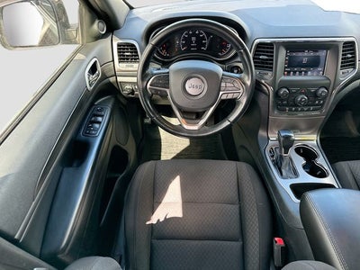 2020 Jeep Grand Cherokee Laredo E 3.6 V6