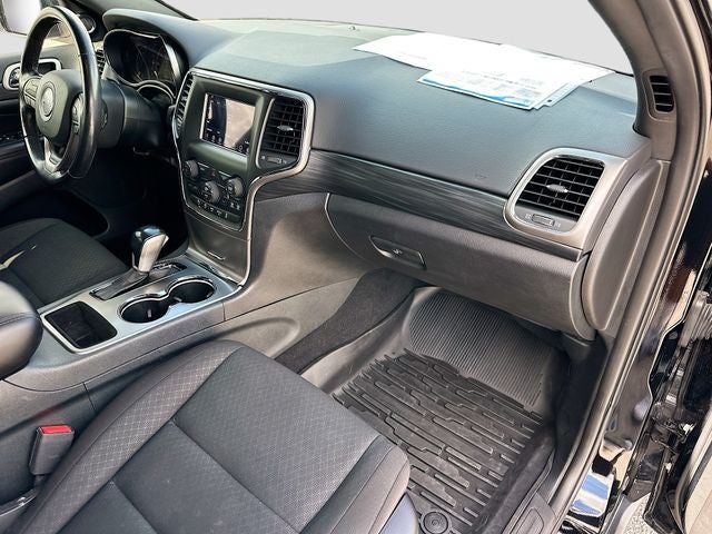 2020 Jeep Grand Cherokee Laredo E 3.6 V6