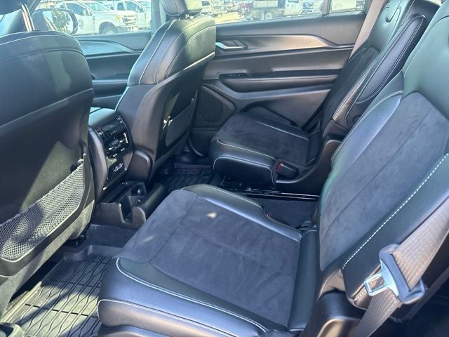 2024 Jeep Grand Cherokee L Altitude 3.6 V6