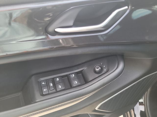 2021 Jeep Grand Cherokee L Altitude 3.6 V6