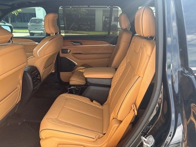 2023 Jeep Grand Cherokee L Summit