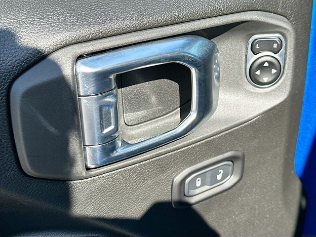 2025 Jeep Wrangler Willys 3.6 V6