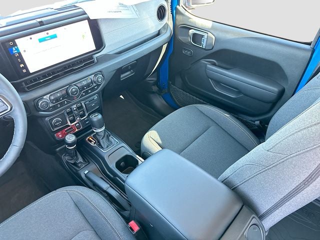 2025 Jeep Wrangler Willys 3.6 V6