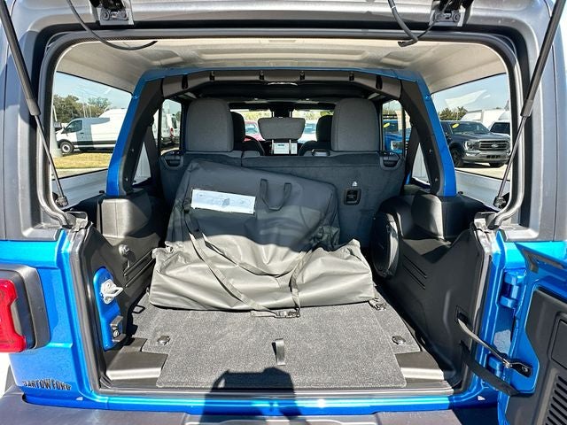 2025 Jeep Wrangler Willys 3.6 V6