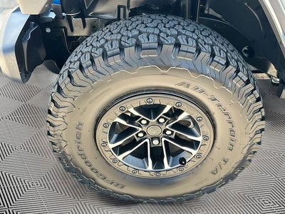 2025 Jeep Wrangler Willys 3.6 V6