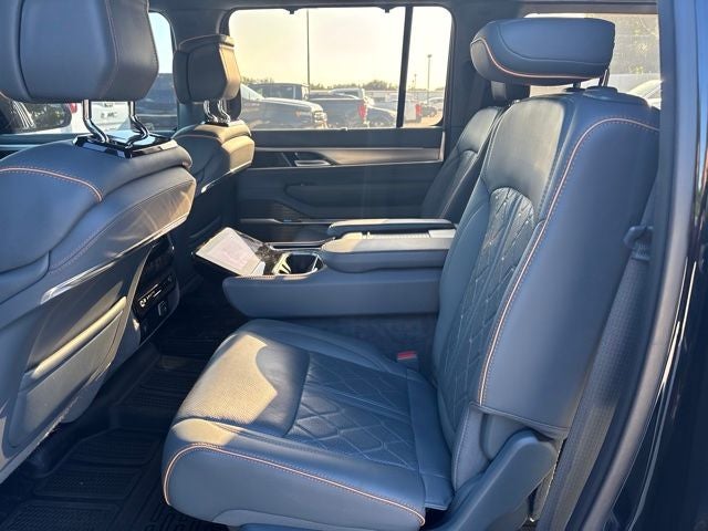 2023 Jeep Grand Wagoneer Series III