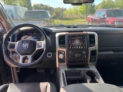 2017 RAM 1500 Laramie 5.7 HEMI V8