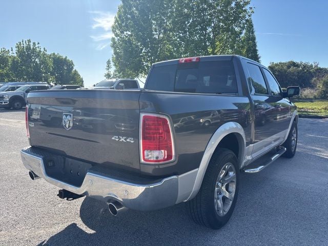 2017 RAM 1500 Laramie 5.7 HEMI V8