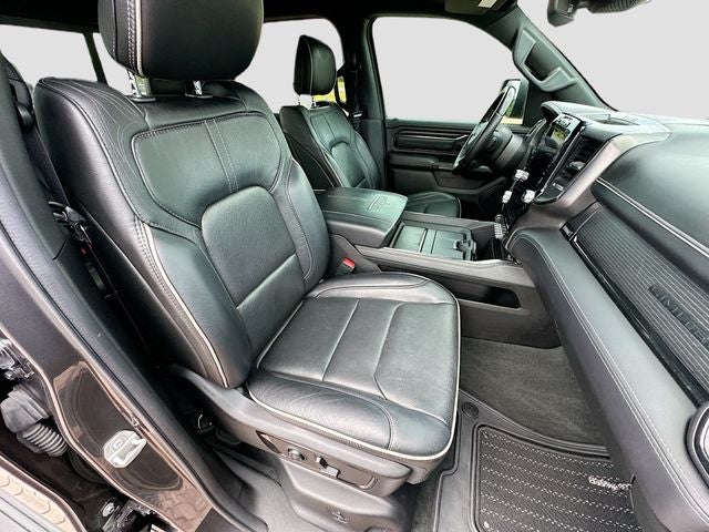 2022 RAM 1500 Limited 5.7 HEMI V-8