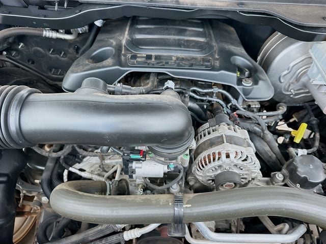 2022 RAM 1500 Limited 5.7 HEMI V-8