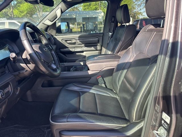 2022 RAM 1500 Limited 5.7 HEMI V-8