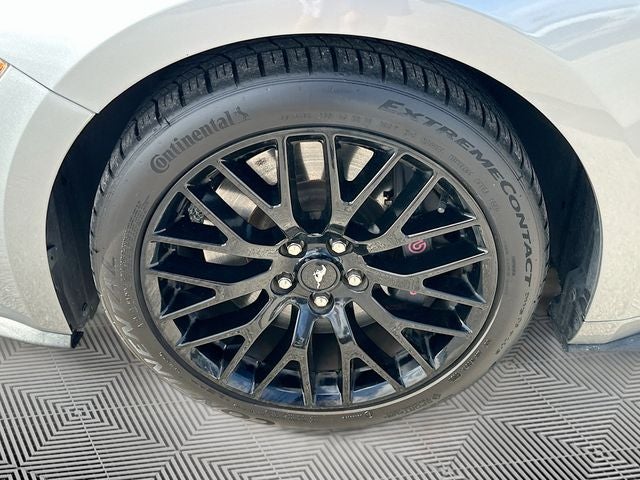 2020 Ford Mustang GT Premium PERFORMANCE PACKAGE
