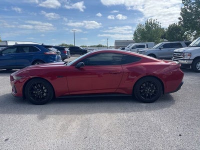 2024 Ford Mustang GT Premium 5.0 V-8
