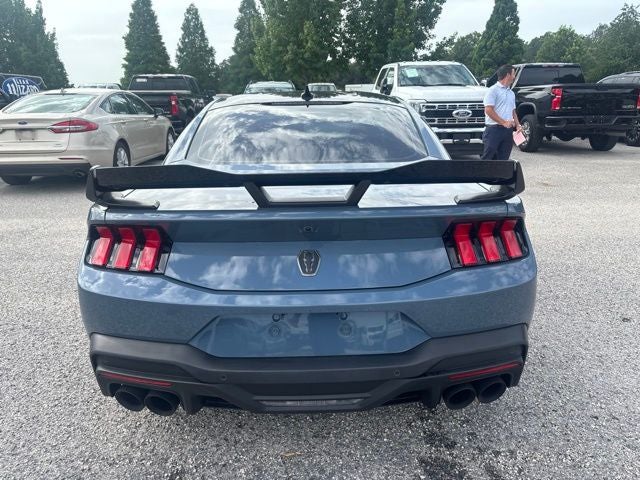 2025 Ford Mustang Dark Horse