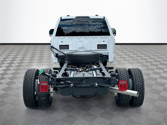 2025 Ford F-450SD XL 2WD CREW CAB DRW