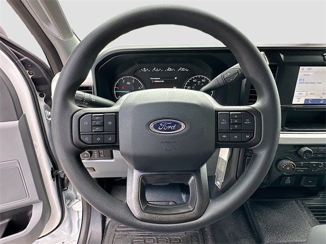2025 Ford F-450SD XL 2WD CREW CAB DRW