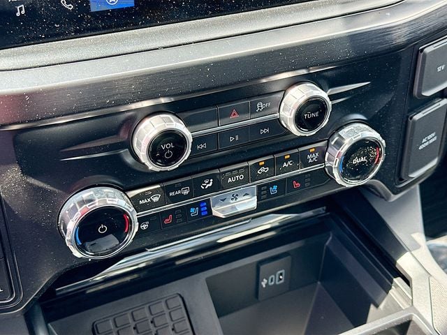 2026 Ford F-450SD Lariat DRW