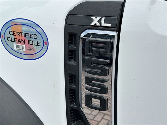 2025 Ford F-550SD XL KNAPHEIDE 11' GOOSENECK DRW