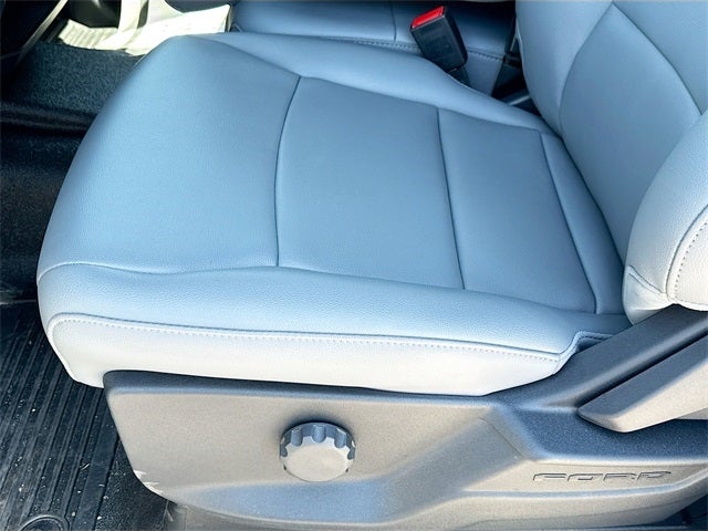 2025 Ford F-550SD XL KNAPHEIDE 11' GOOSENECK DRW