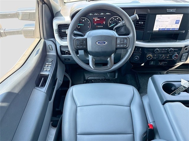 2025 Ford F-550SD XL KNAPHEIDE 11' GOOSENECK DRW