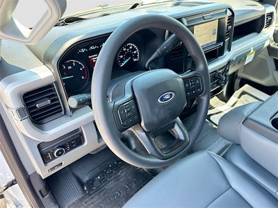 2025 Ford F-550SD XL KNAPHEIDE 11' GOOSENECK DRW