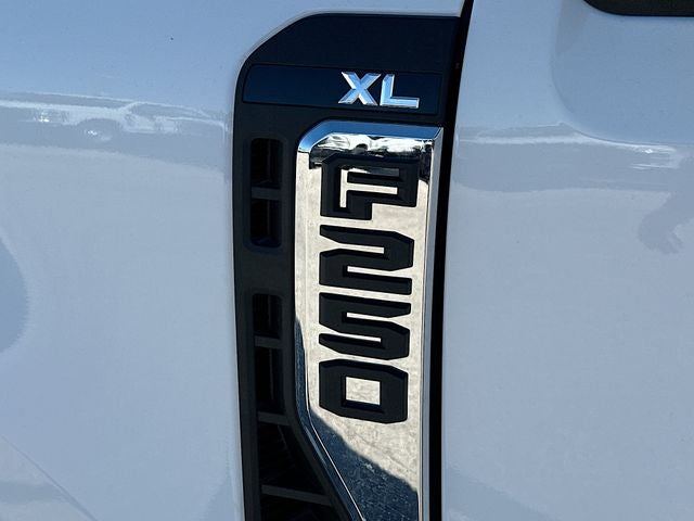 2026 Ford F-250SD XL 2WD SUPER CAB