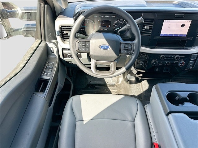 2026 Ford F-350SD XL MONROE SERVICE BODY