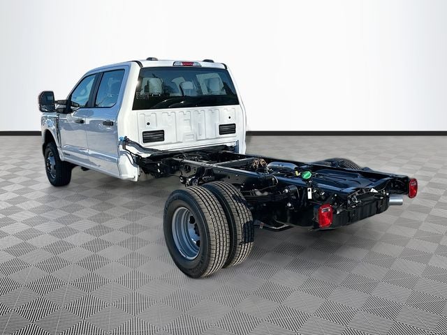 2026 Ford F-350SD 4WD CREW CAB DRW