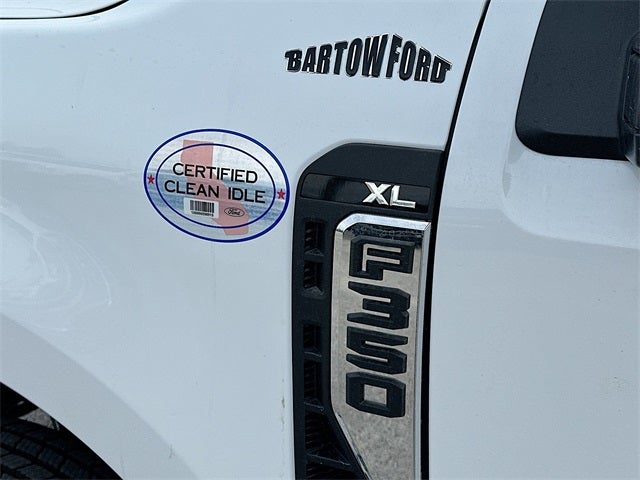 2026 Ford F-350SD XL KNAPHEIDE 9' GOOSENECK