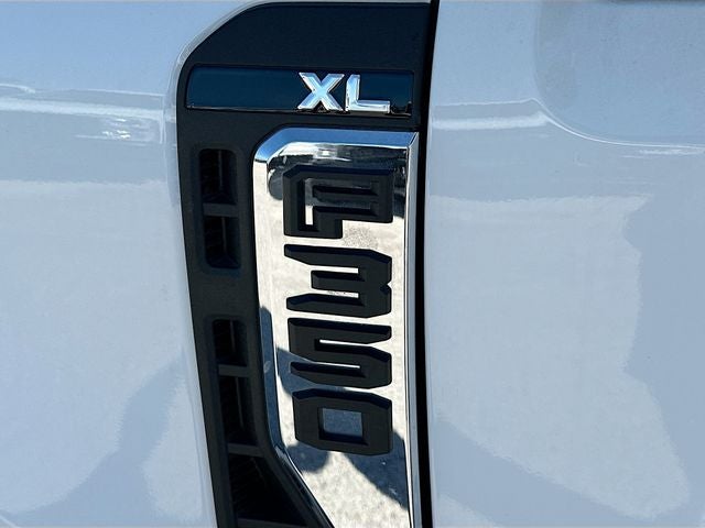 2026 Ford F-350SD XL KNAPHEIDE GOOSENECK