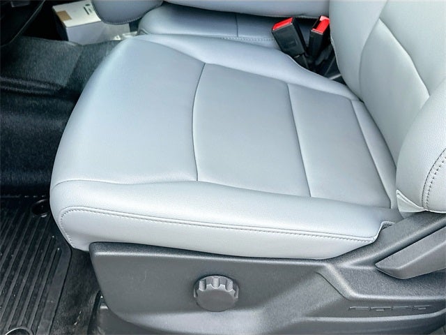 2025 Ford F-550SD DRW 4WD CREW CAB DRW