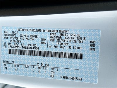 2025 Ford F-550SD DRW 4WD CREW CAB DRW