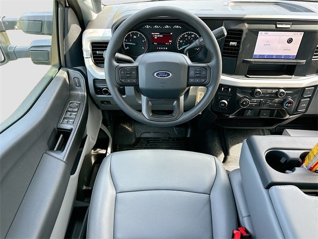 2025 Ford F-550SD DRW DRW