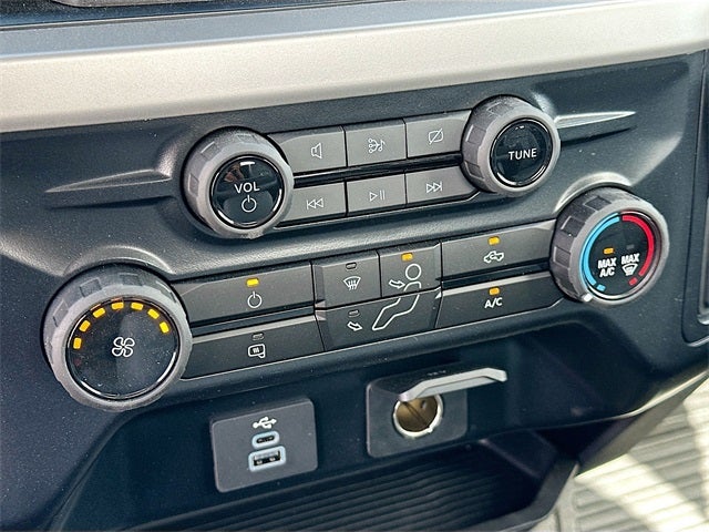 2024 Ford F-550SD MONROE 11' GOOSENECK DRW