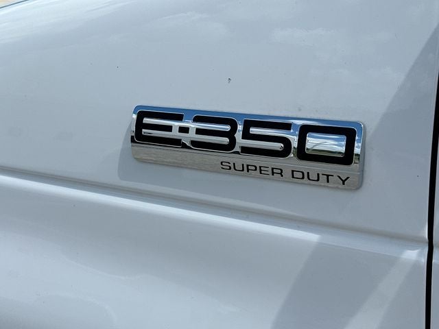 2025 Ford E-350SD Base Cutaway