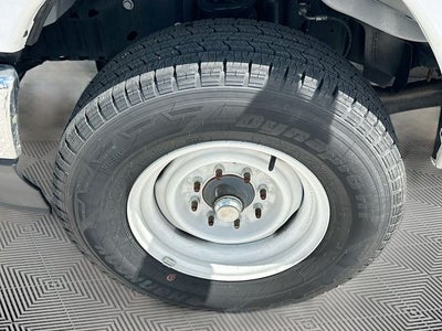 2025 Ford E-350SD Base Cutaway