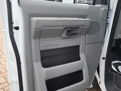 2027 Ford E-350SD Base Cutaway