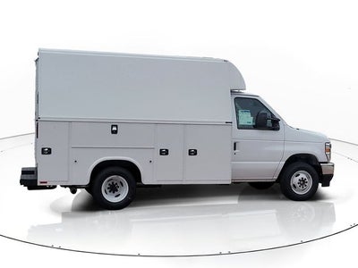 2027 Ford E-350SD Base Cutaway