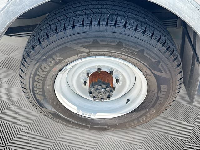 2025 Ford E-350SD 12' BOX TRUCK Cutaway