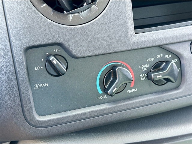 2025 Ford E-350SD Base Cutaway