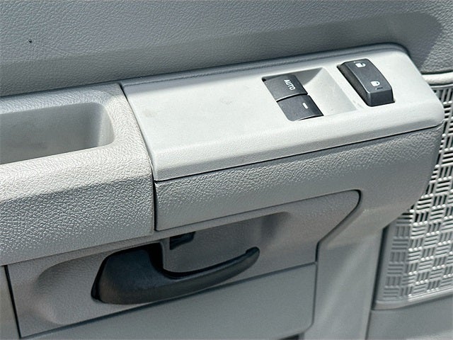 2025 Ford E-350SD KNAPHEIDE KUV129D20L Cutaway