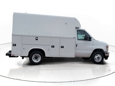 2027 Ford E-350SD Base Cutaway