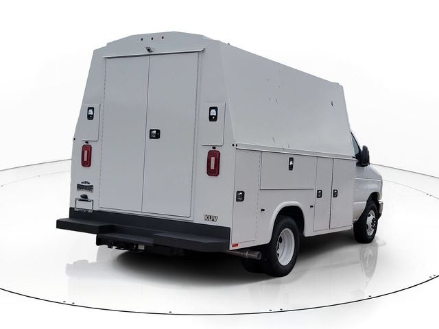 2027 Ford E-350SD Base Cutaway