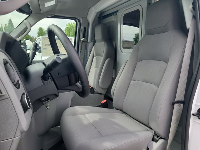 2027 Ford E-350SD Base Cutaway