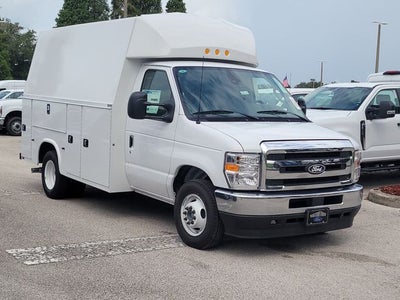 2027 Ford E-350SD Base Cutaway