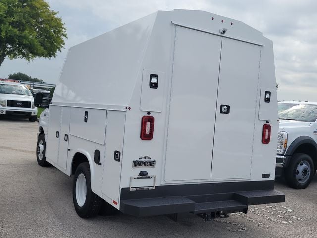2027 Ford E-350SD Base Cutaway