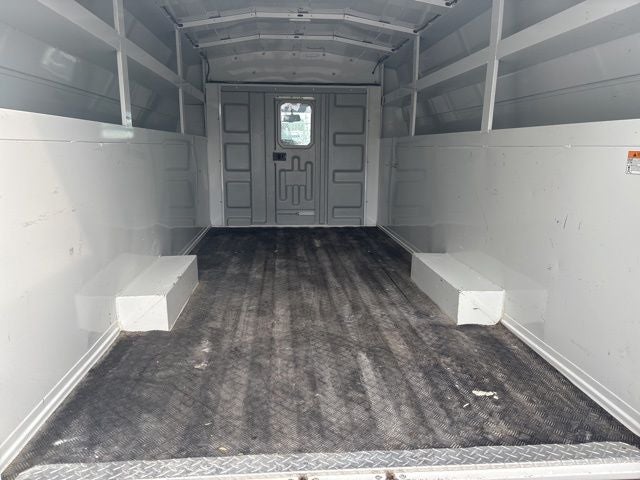 2023 Ford E-450SD Base KUV